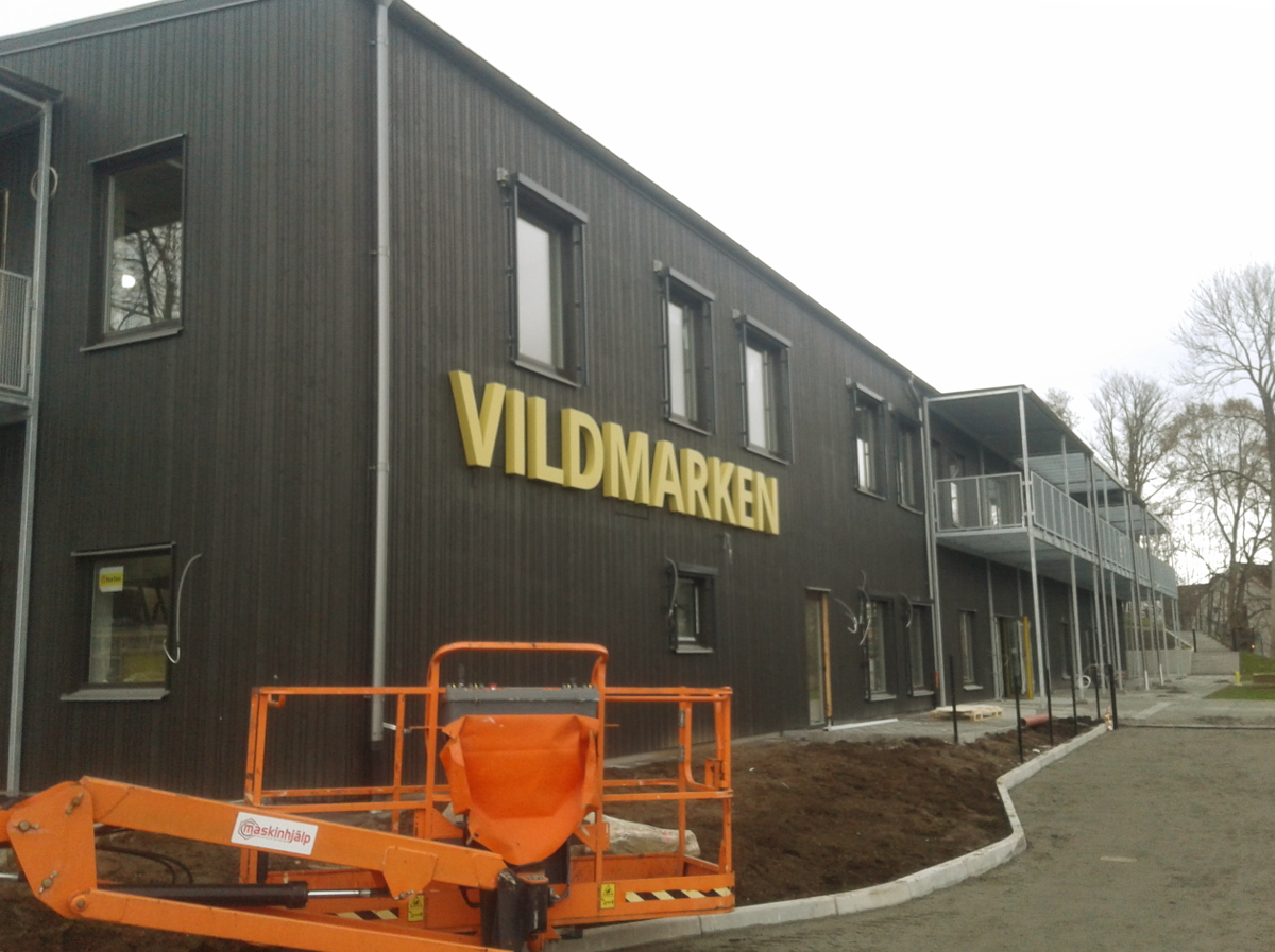 Prace stolarsko - ciesielskie budynku przedszkola w Borås, Alidelundsgatan (Szwecja)